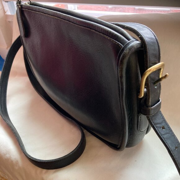 Coach Handbags - Vintage Coach Mitchell 9938 Crossbody Bag